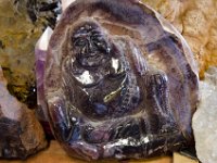 DSC 1851  Bouda sculpté dans un bloc d'améthyste