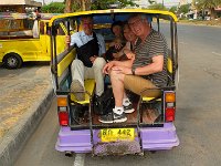 Dans un tuktuk lors de la visite d' Ayutthaya