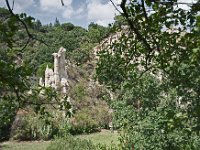 Demoiselles coiffées discrètes ...