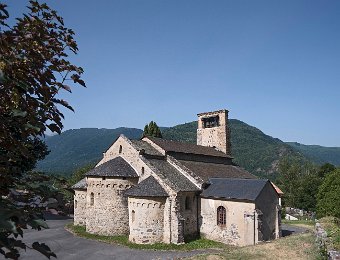 Verdun  Vue d'ensemble. L'église a été classée monument historique en 1910