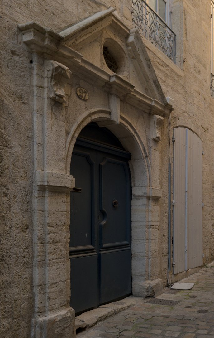 Porte d'immeuble 27 Rue de la Foire