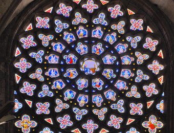 Transept- Vitraux de la passion du Christ