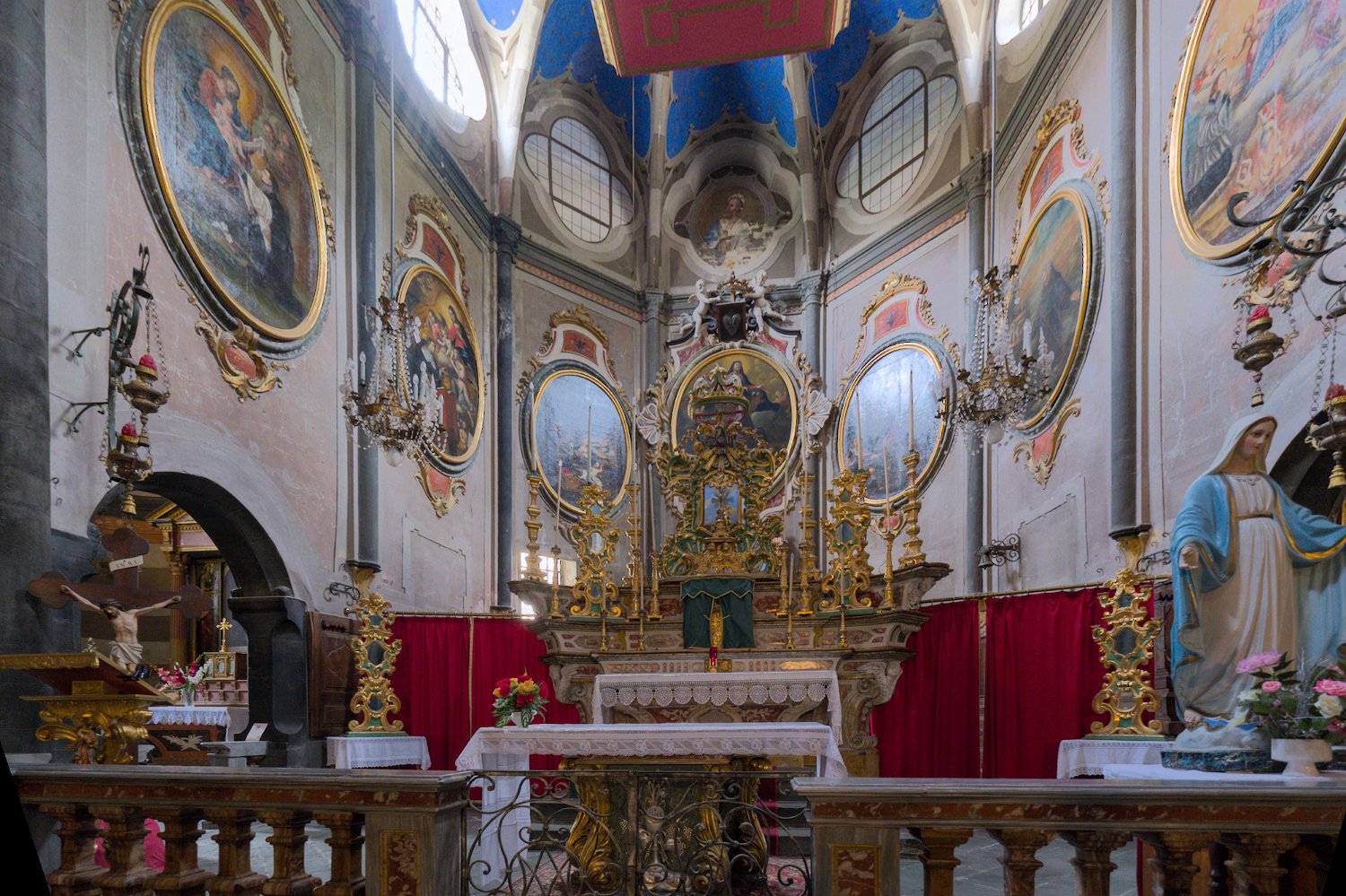 Collégiale Notre Dame de l'Assomption - Autel principal