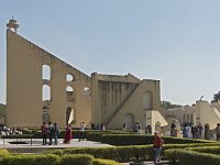Le grand Samrat Yantra (cadran solaire) vue de côté  Il s'agit d'un énorme quadran solaire de 33m de hauteur totale. Précis à 2 secondes près