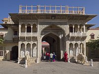 Rajendra Pol vue de la cour du Mubarak Mahal  Cette porte donne accès à la cour du Mubarak Mahal depuis la grande cour