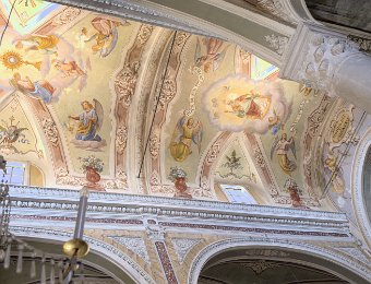 Voute peinte de l'église San Pietro