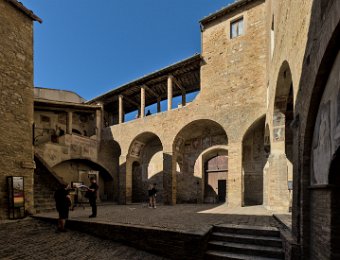 Cour du Palazzo Communale- Museo Civico