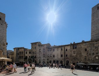 Piazza della Cisterna