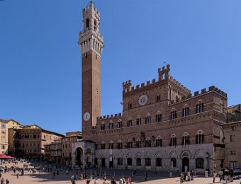 Le palazzo pubblico et la torre del Magia