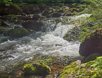 Aston au dessus du barrage de la Riète (Ariège)  NIKON D7100 - F11 - 1/500- 51mm - 100ISO : Aston, torrent, ariège