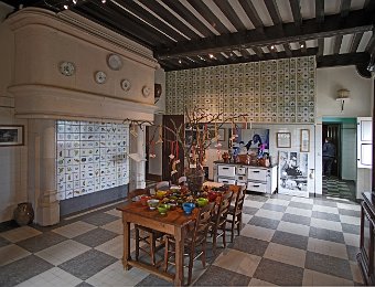 La cuisine  C'est dans cette pièce, restée à l'identique, que la famille prenait ses repas