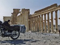 Lé début de la grande colonnade