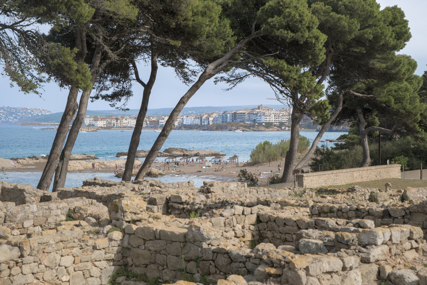 Vue sur l'Escala et ses plages