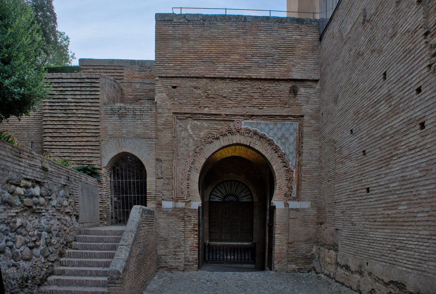 Alhambra - Façade intérieure de la porte de la Justice
