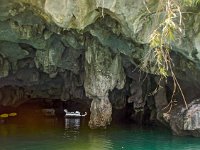 Cayac dans une grotte