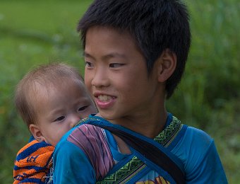  Jeune garçon et son frère