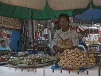 Un vendeur de fruits de mer